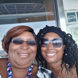 Meet your Posher, Peggy